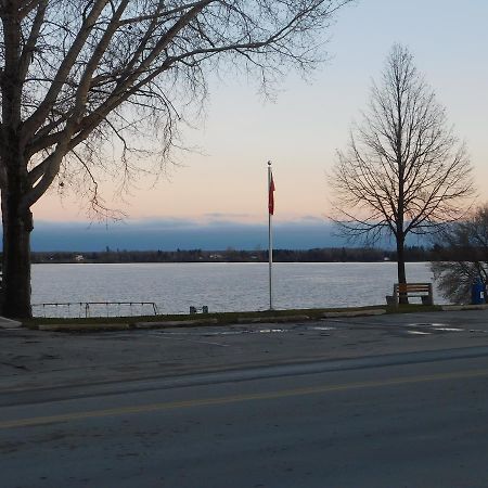 The Lakeview Inn Lac du Bonnet Dış mekan fotoğraf